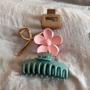 Hair clips lot